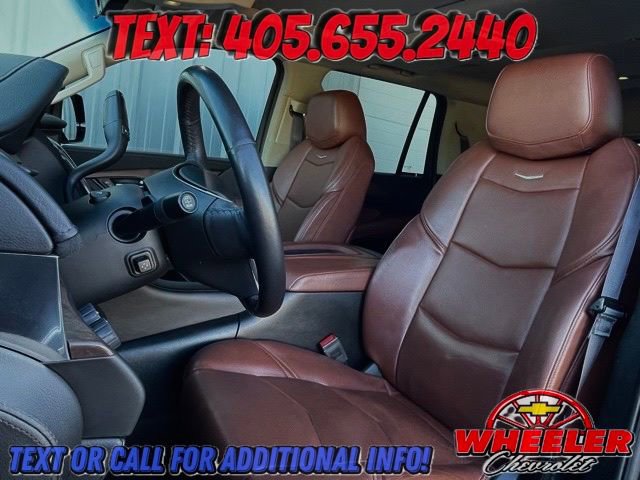 Used 2017 Cadillac Escalade Premium Luxury image 25