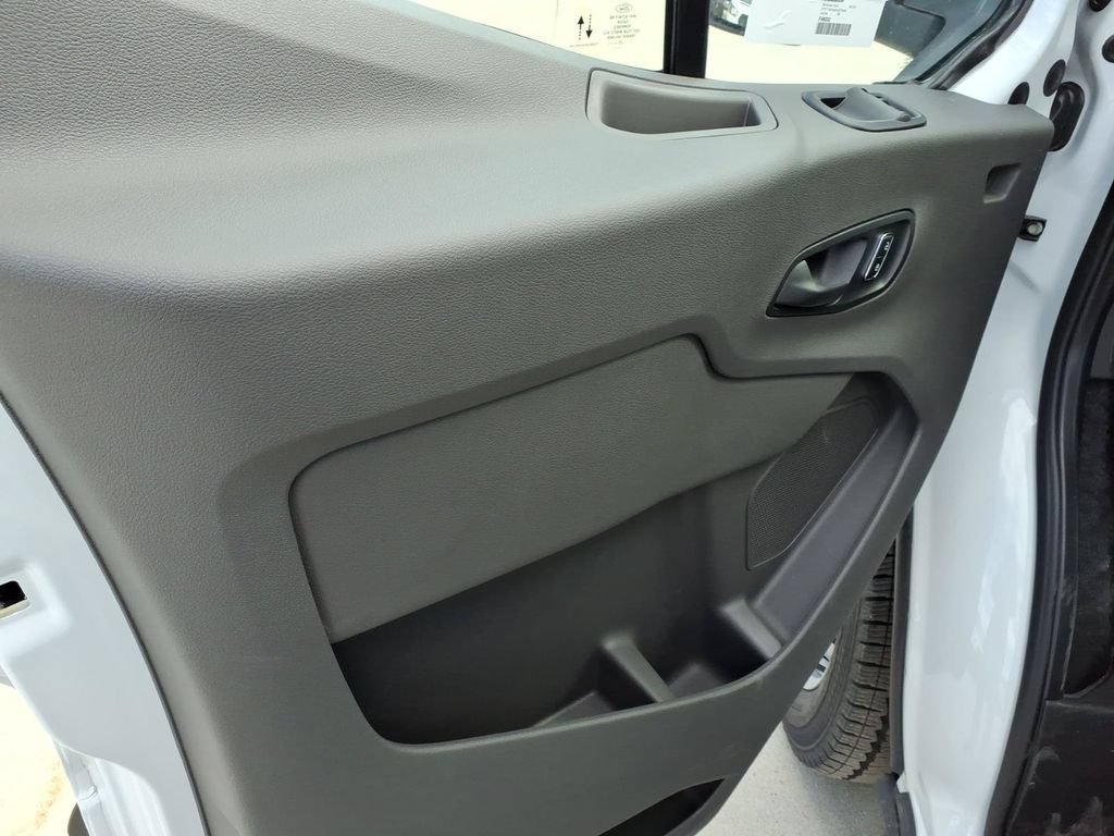 New 2026 Ford Transit 250 148 Medium Roof RWD image 11