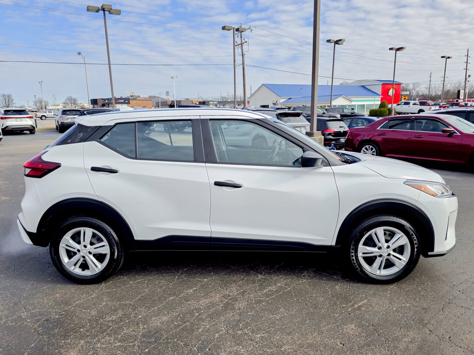 Used 2024 Nissan Kicks S image 25