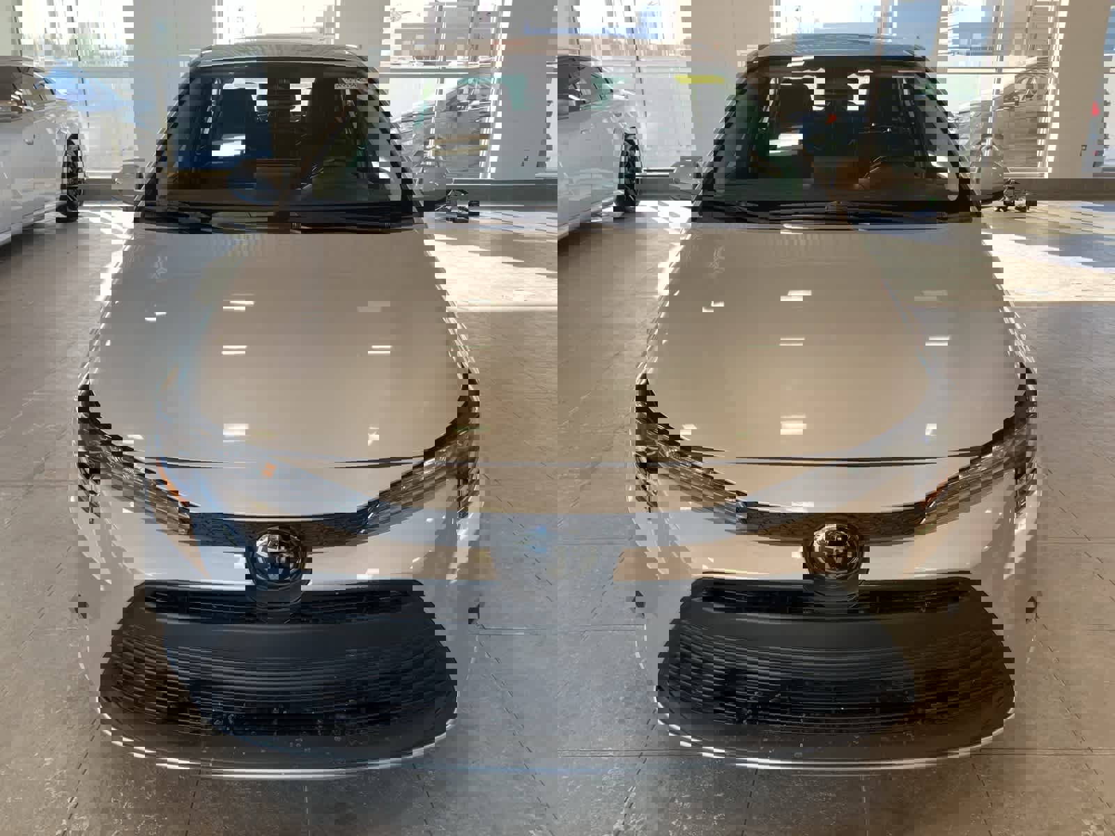 Used 2025 Toyota Corolla LE image 2