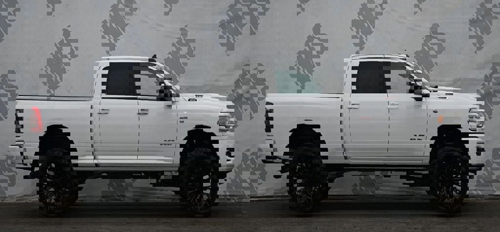 Used 2024 RAM 2500 Laramie w/ Safety Group image 4