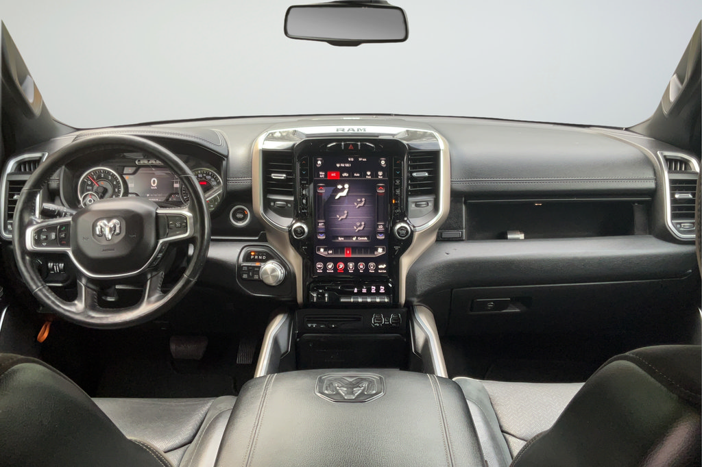 Used 2019 RAM 1500 Laramie AWD/4WD image 12