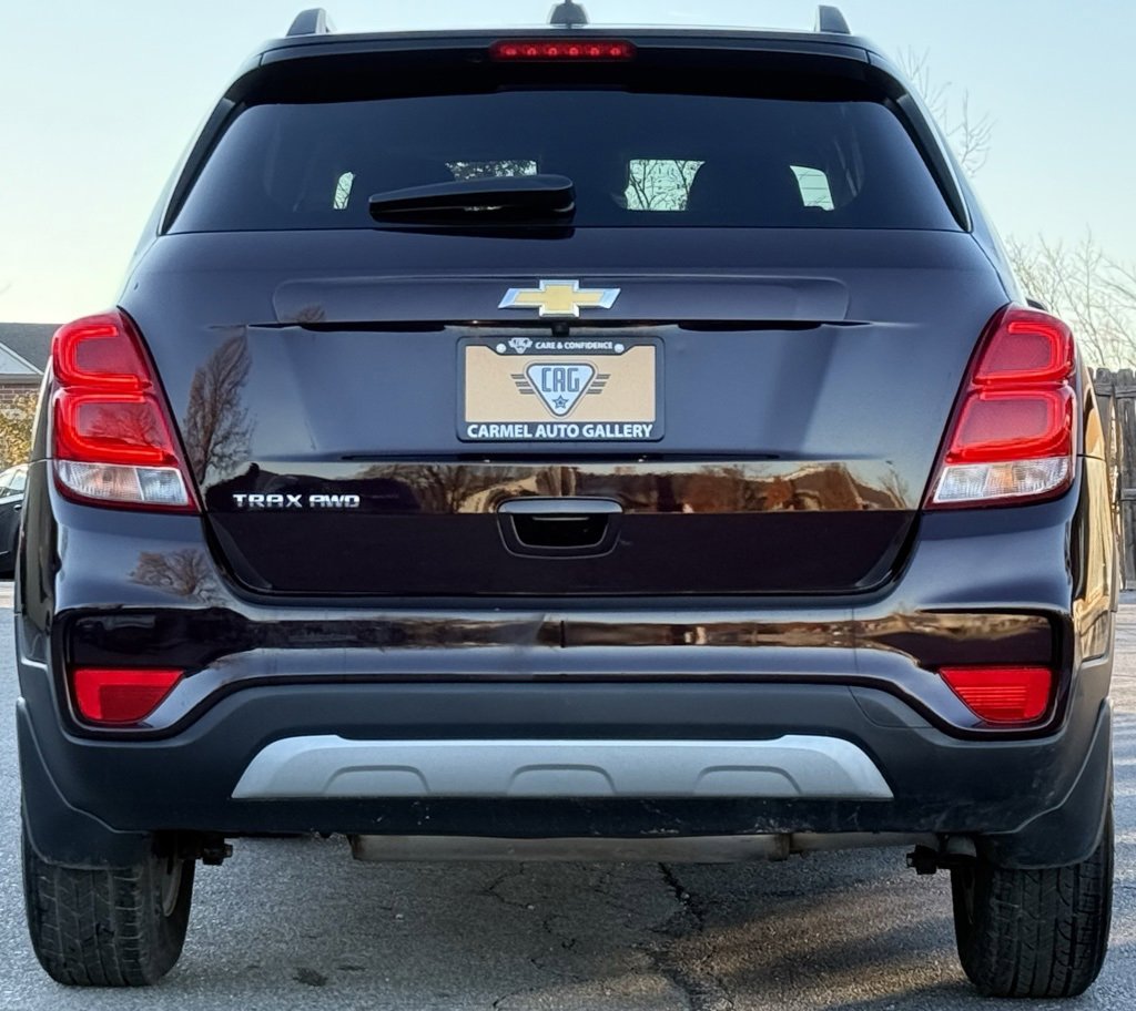 Used 2021 Chevrolet Trax LT w/ LT Convenience Package image 4