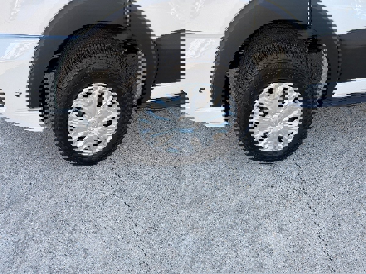 Used 2024 Ford Transit 350 XLT image 9