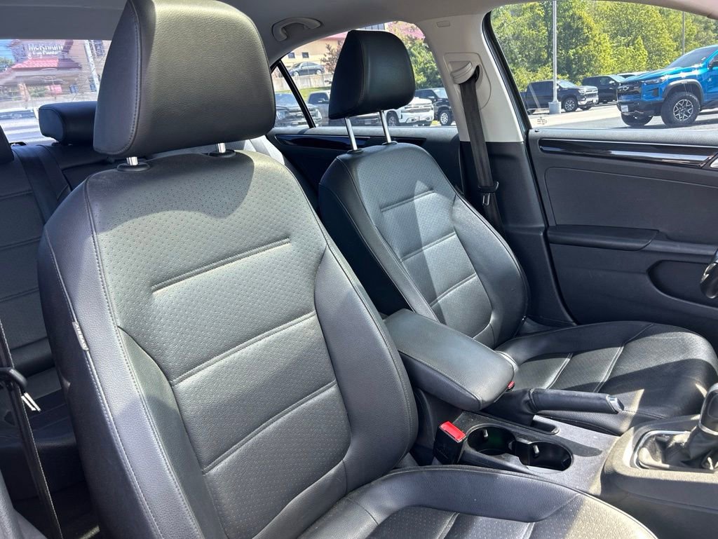 Used 2015 Volkswagen Jetta TDI SEL FWD image 37