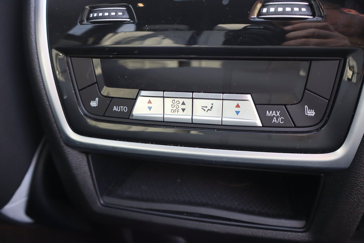 Used 2026 BMW X5 M60i AWD/4WD image 18