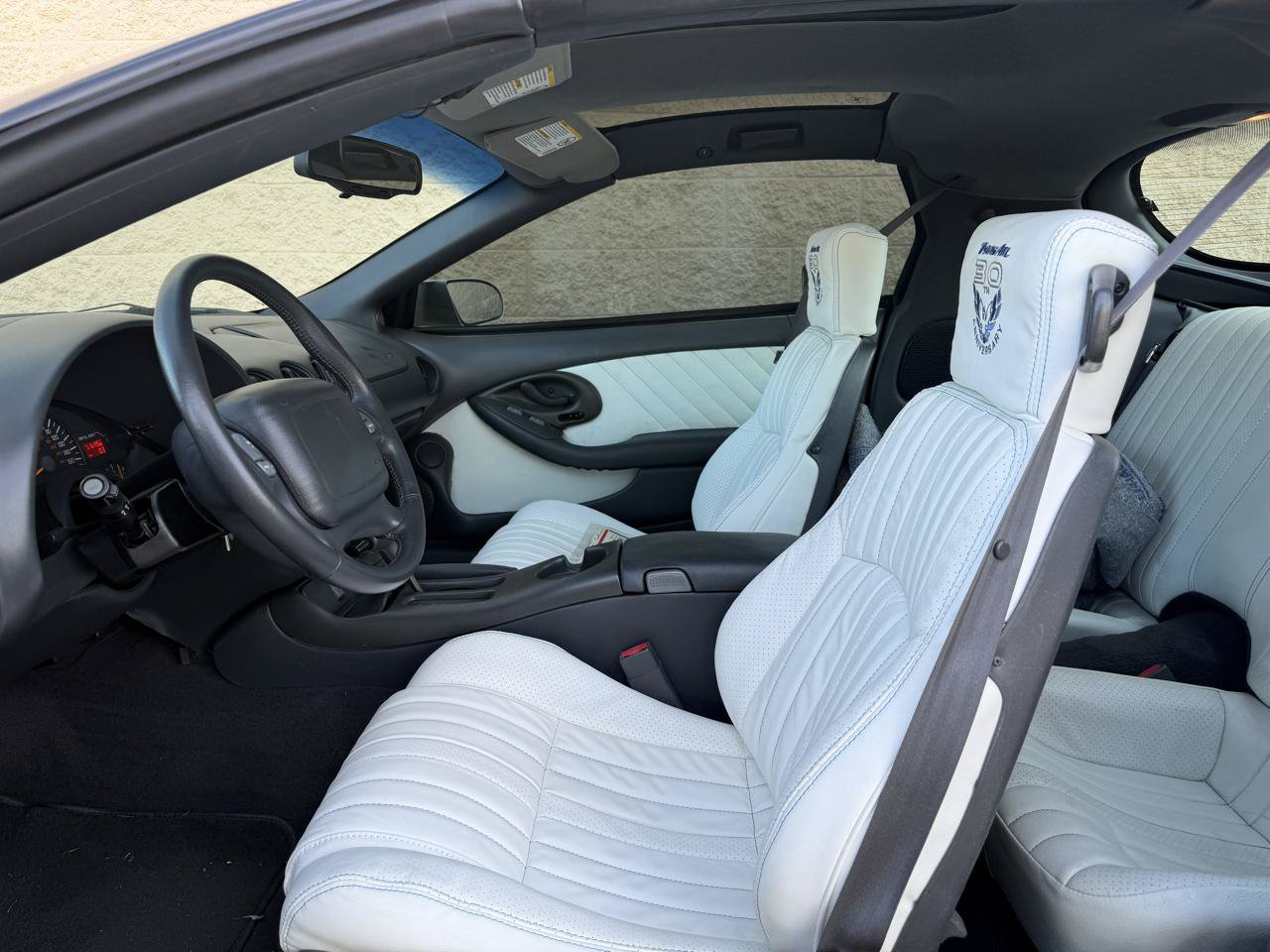 Used 1999 Pontiac Firebird Formula RWD image 6