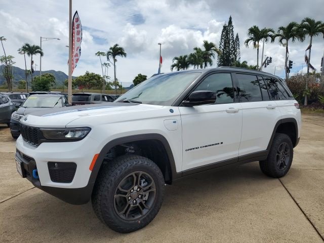 New 2025 Jeep Grand Cherokee Trailhawk image 1