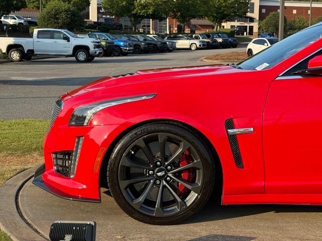 Used 2019 Cadillac CTS V w/ Carbon Fiber Package RWD image 12