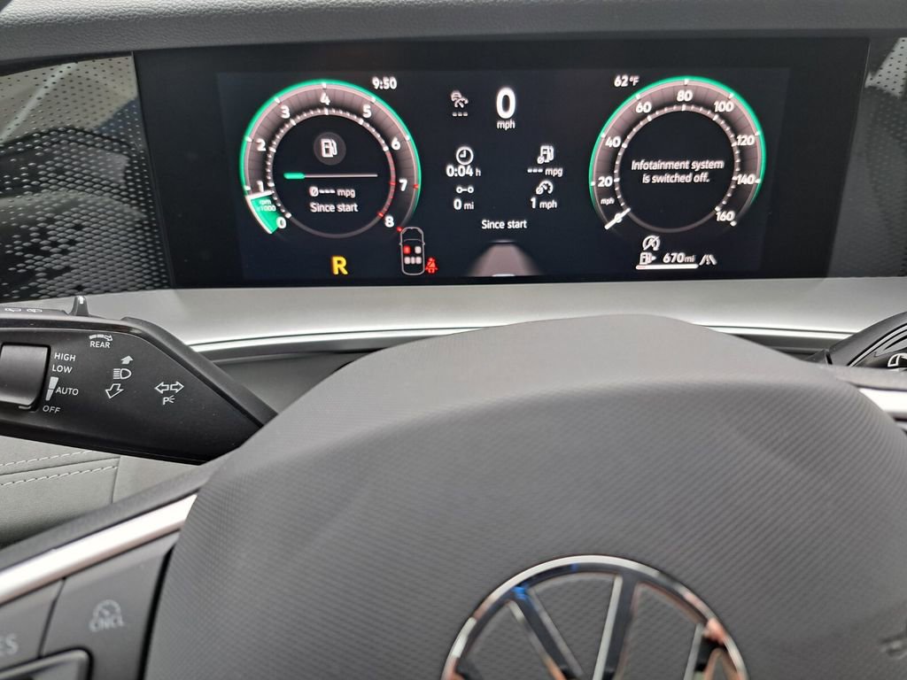 New 2026 Volkswagen Tiguan SE image 11