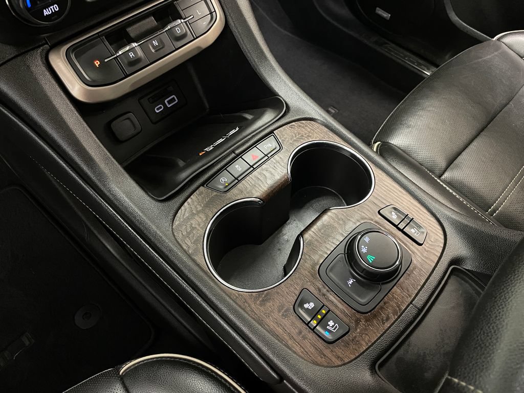 Used 2023 GMC Acadia Denali FWD image 35