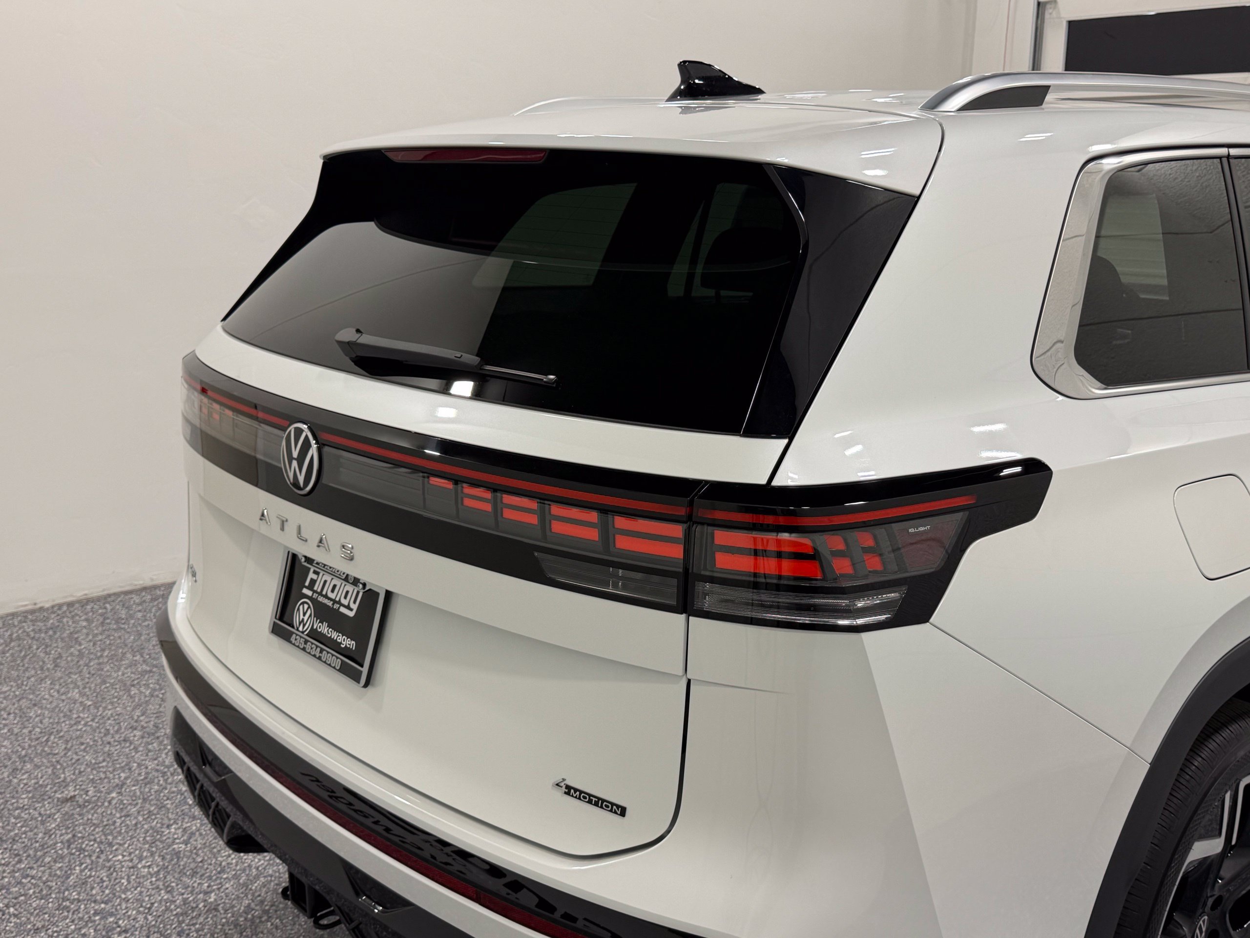 New 2027 Volkswagen Atlas SEL Premium R-Line AWD/4WD image 21