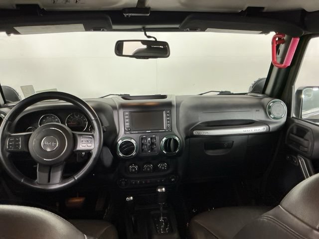 Used 2015 Jeep Wrangler Unlimited Rubicon w/ Katzkin Premium Leather Group AWD/4WD image 20