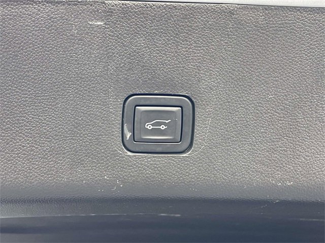 Used 2021 Chevrolet Traverse High Country image 13