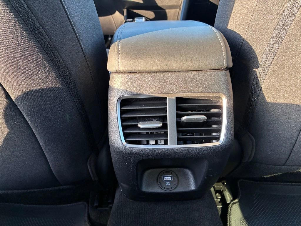 Used 2023 Hyundai Sonata SEL w/ Convenience Package FWD image 16