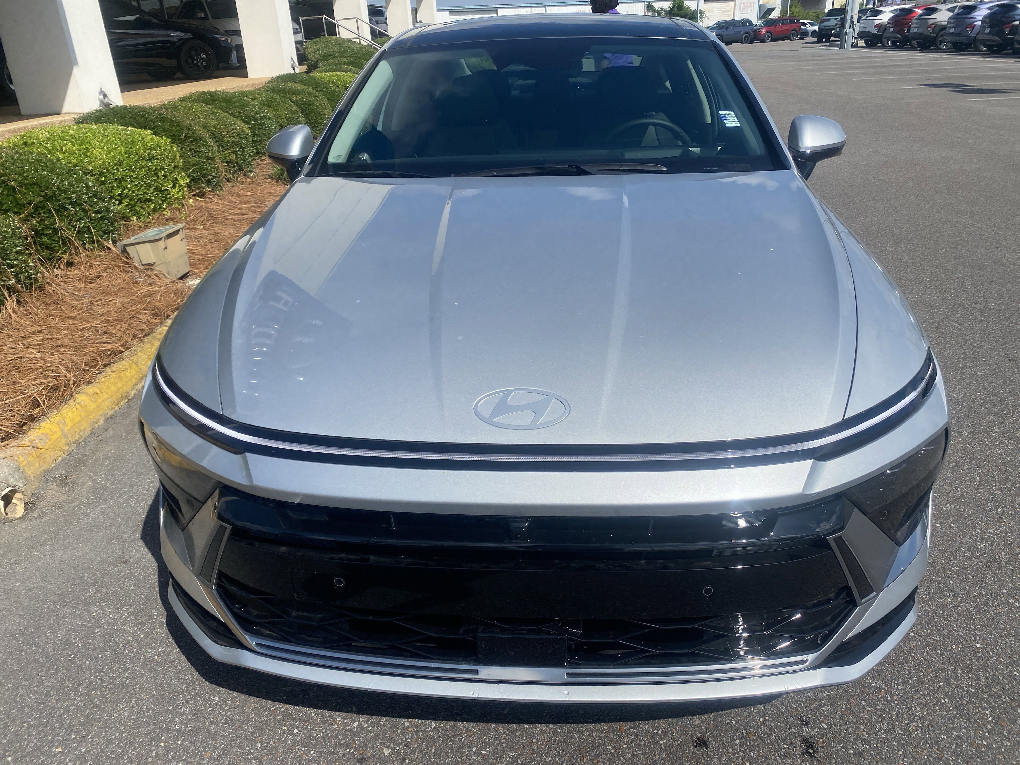 New 2025 Hyundai Sonata Limited image 6