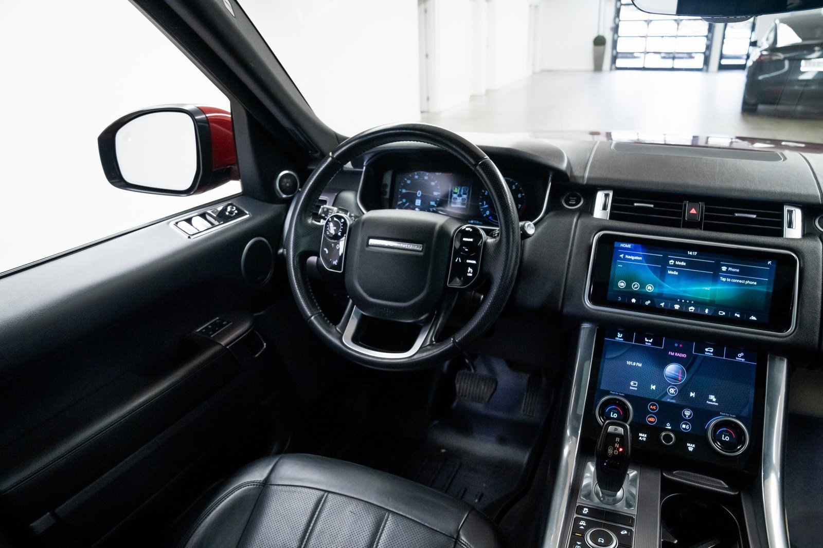 Used 2018 Land Rover Range Rover Sport HSE image 10