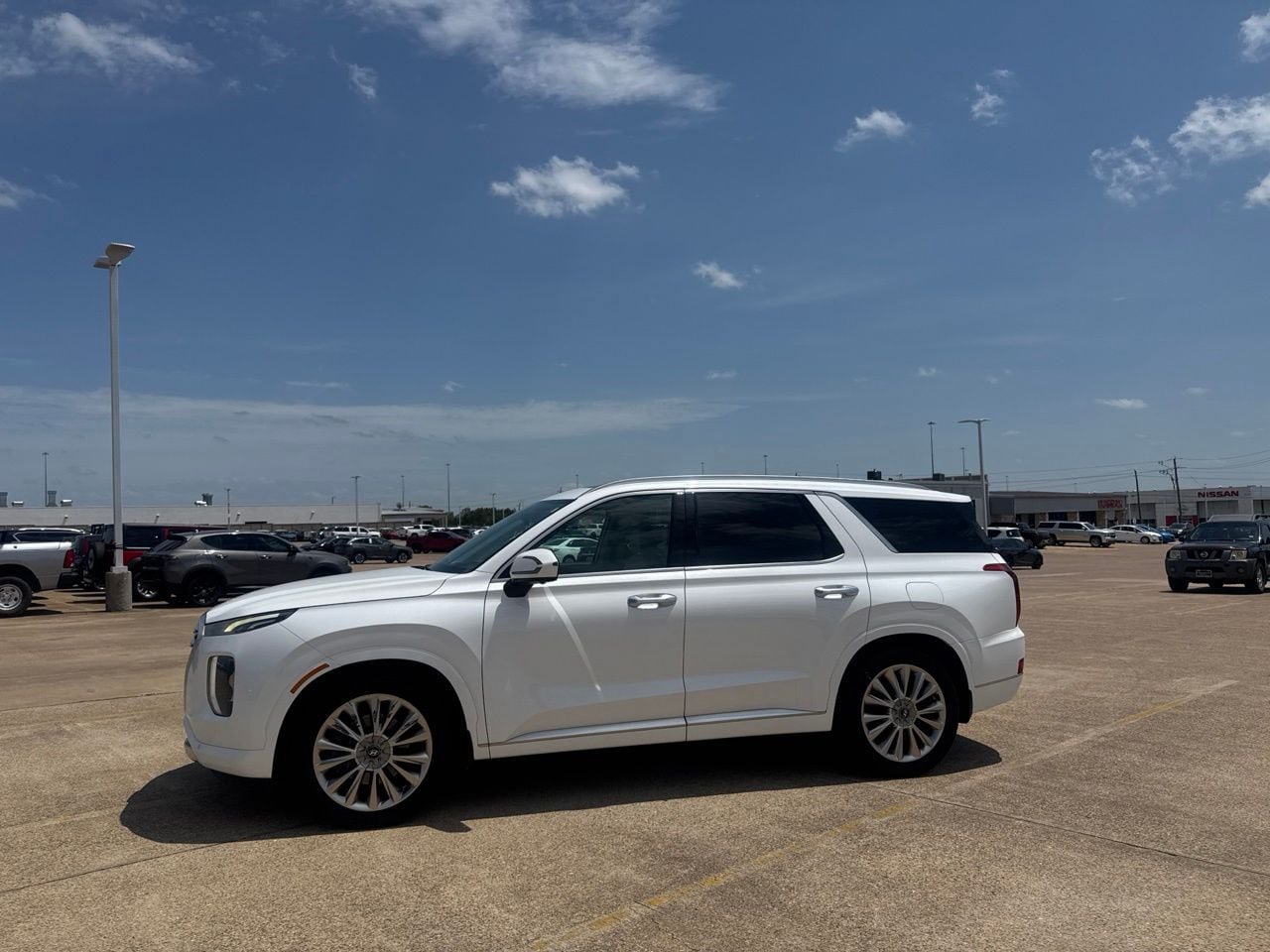 Used 2020 Hyundai Palisade Limited FWD image 12