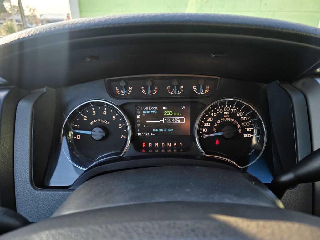 Used 2013 Ford F150 XLT w/ Mid Equipment Group image 16