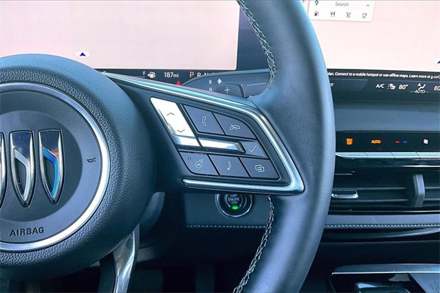 Used 2025 Buick Enclave Preferred image 12