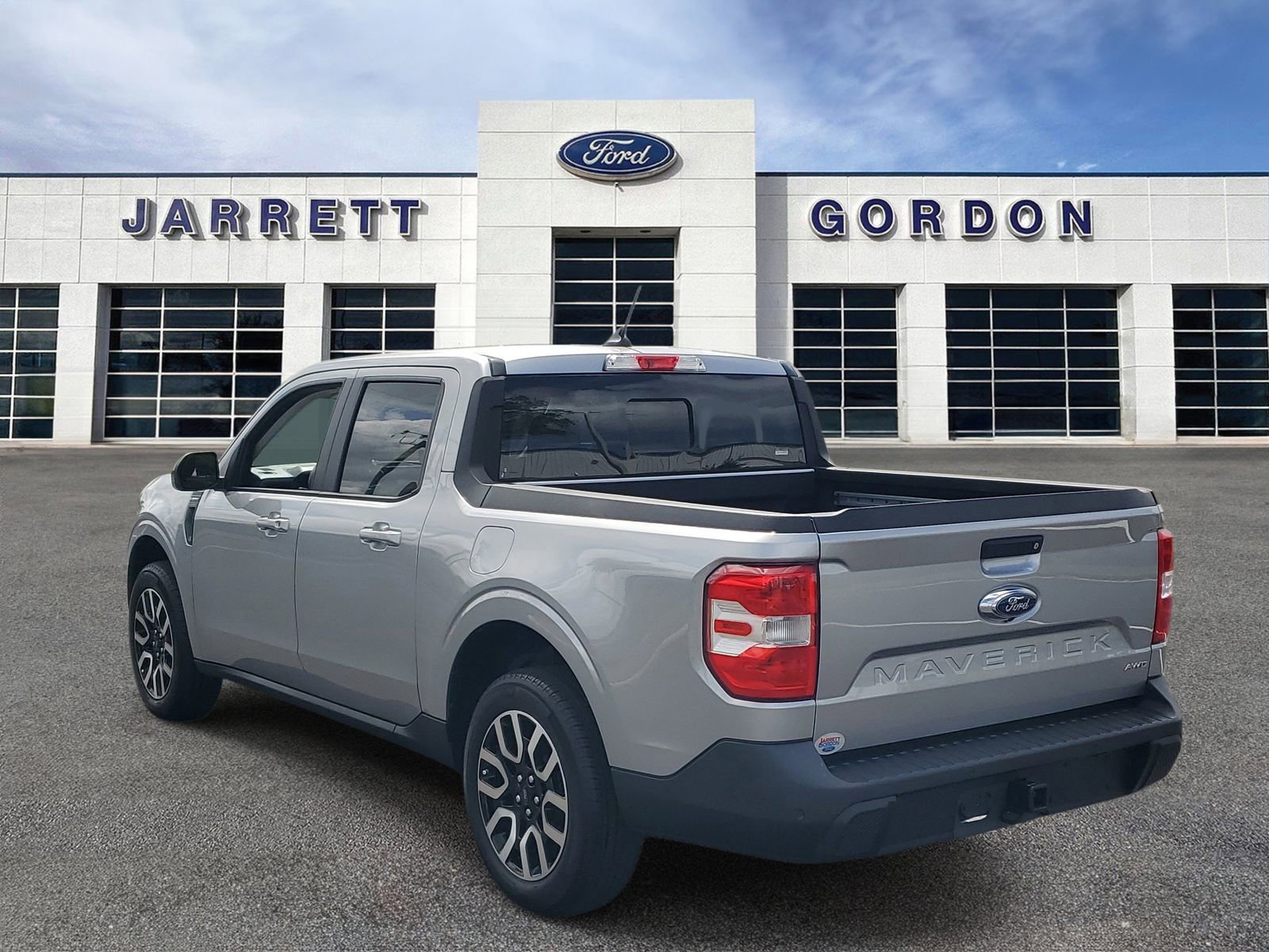 Certified 2024 Ford Maverick Lariat w/ 4K Tow Package AWD/4WD image 3