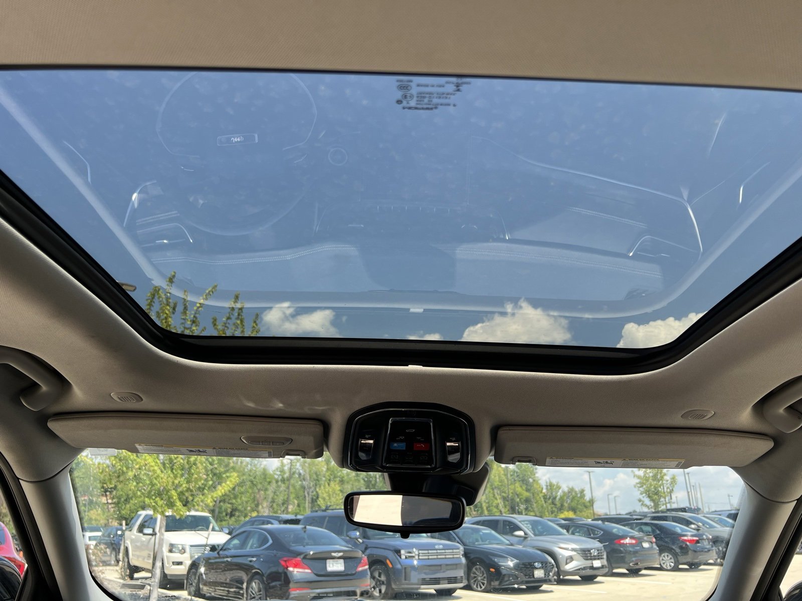 Used 2023 Jeep Grand Cherokee Limited image 21