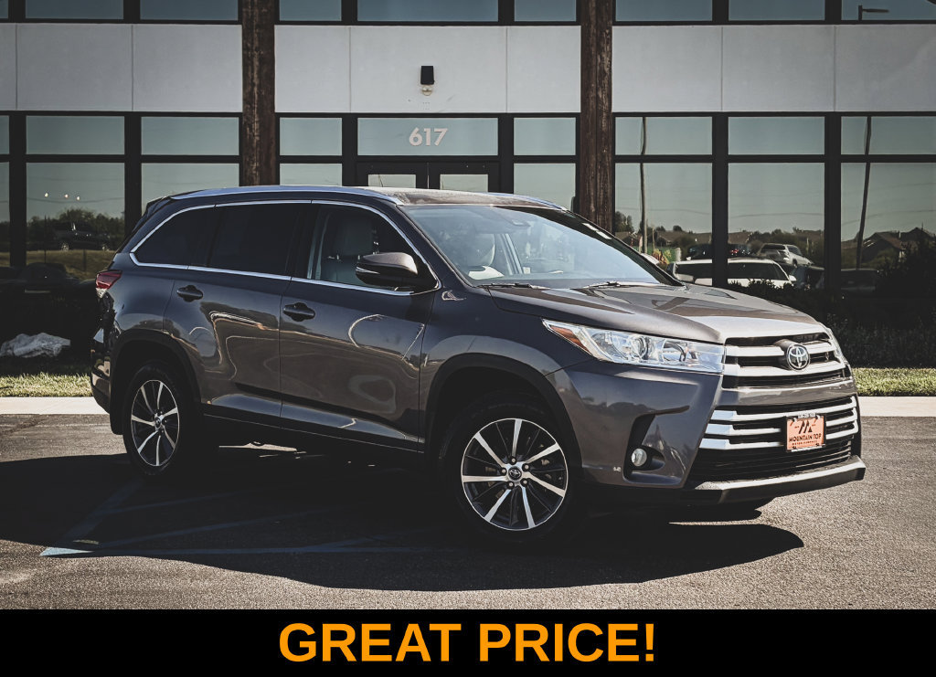 Used 2018 Toyota Highlander XLE w/ Carpet Mat Package (TMS)