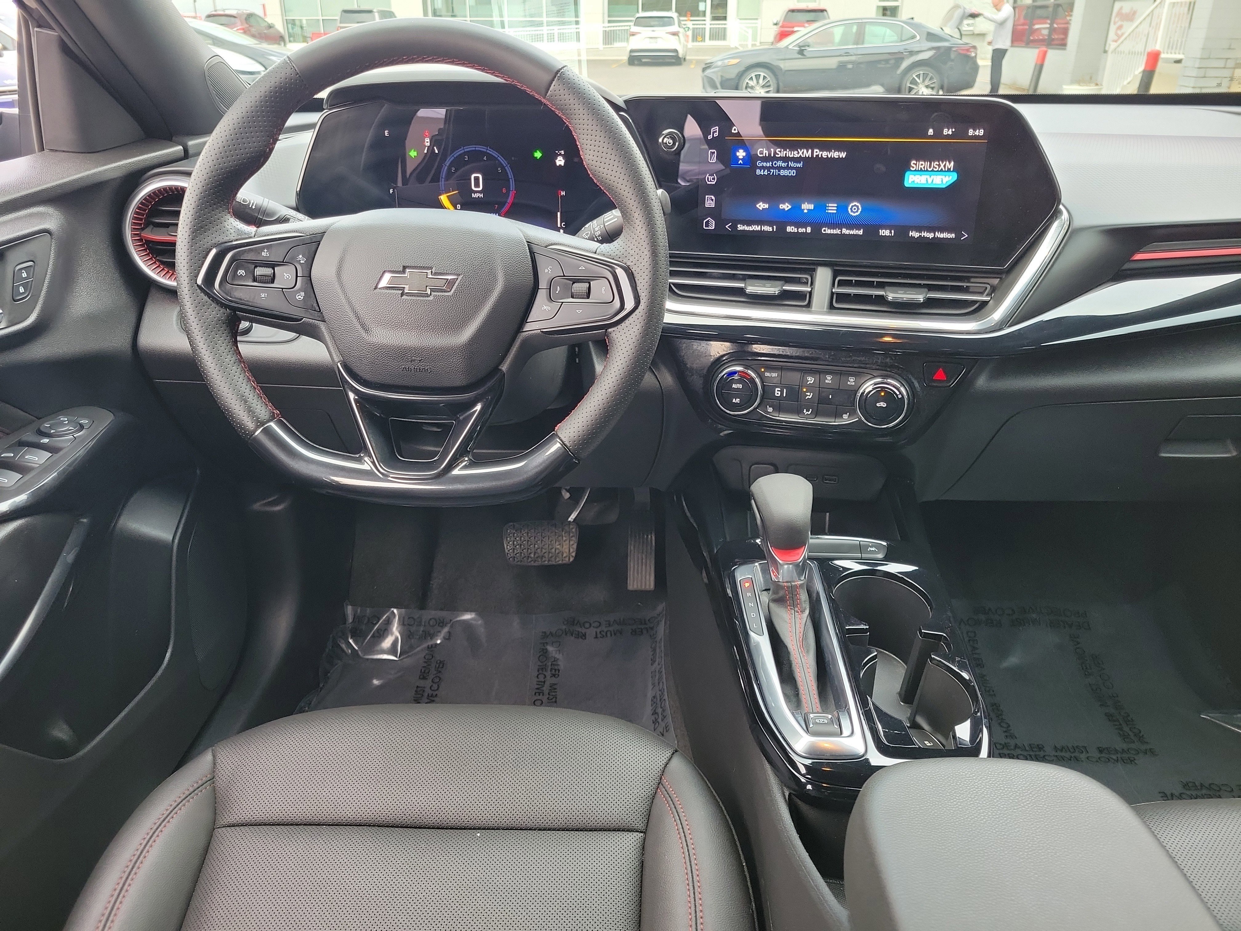 Used 2025 Chevrolet Trax RS FWD image 10