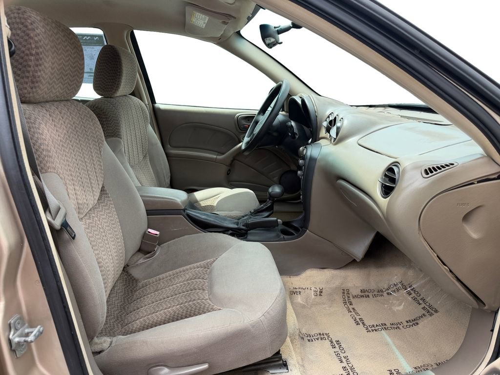 Used 2005 Pontiac Grand Am SE image 17