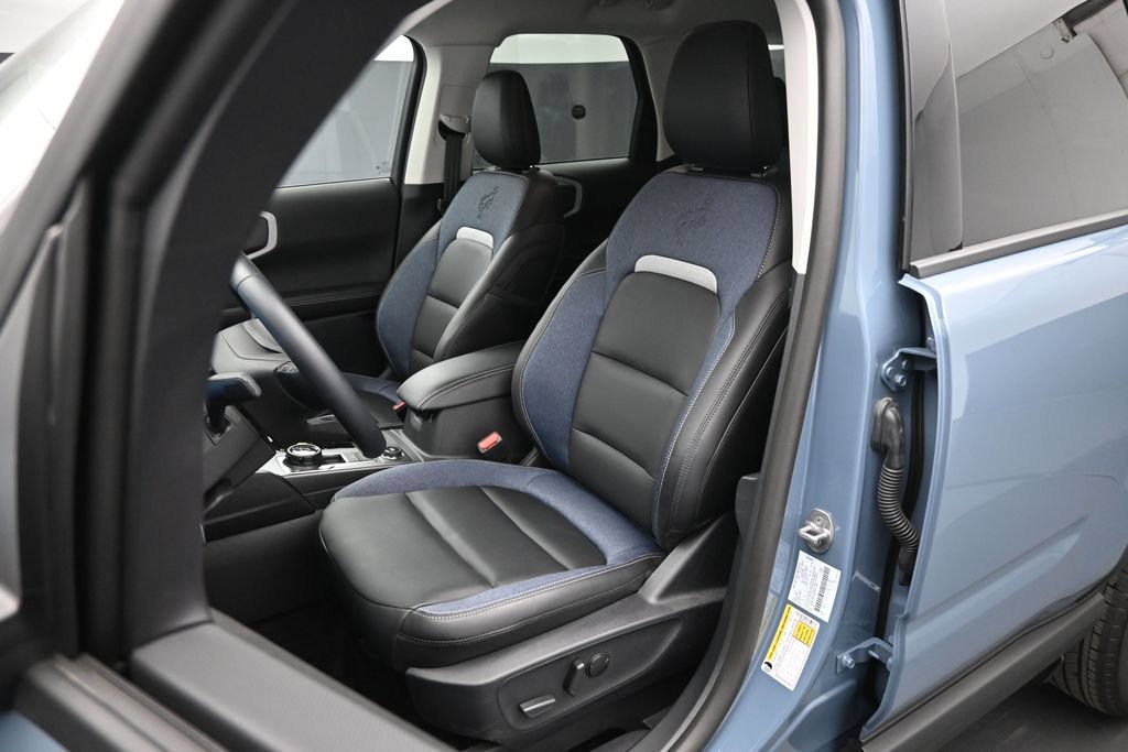 Used 2025 Ford Bronco Sport Outer Banks w/ Outer Banks Tech Package+ AWD/4WD image 9