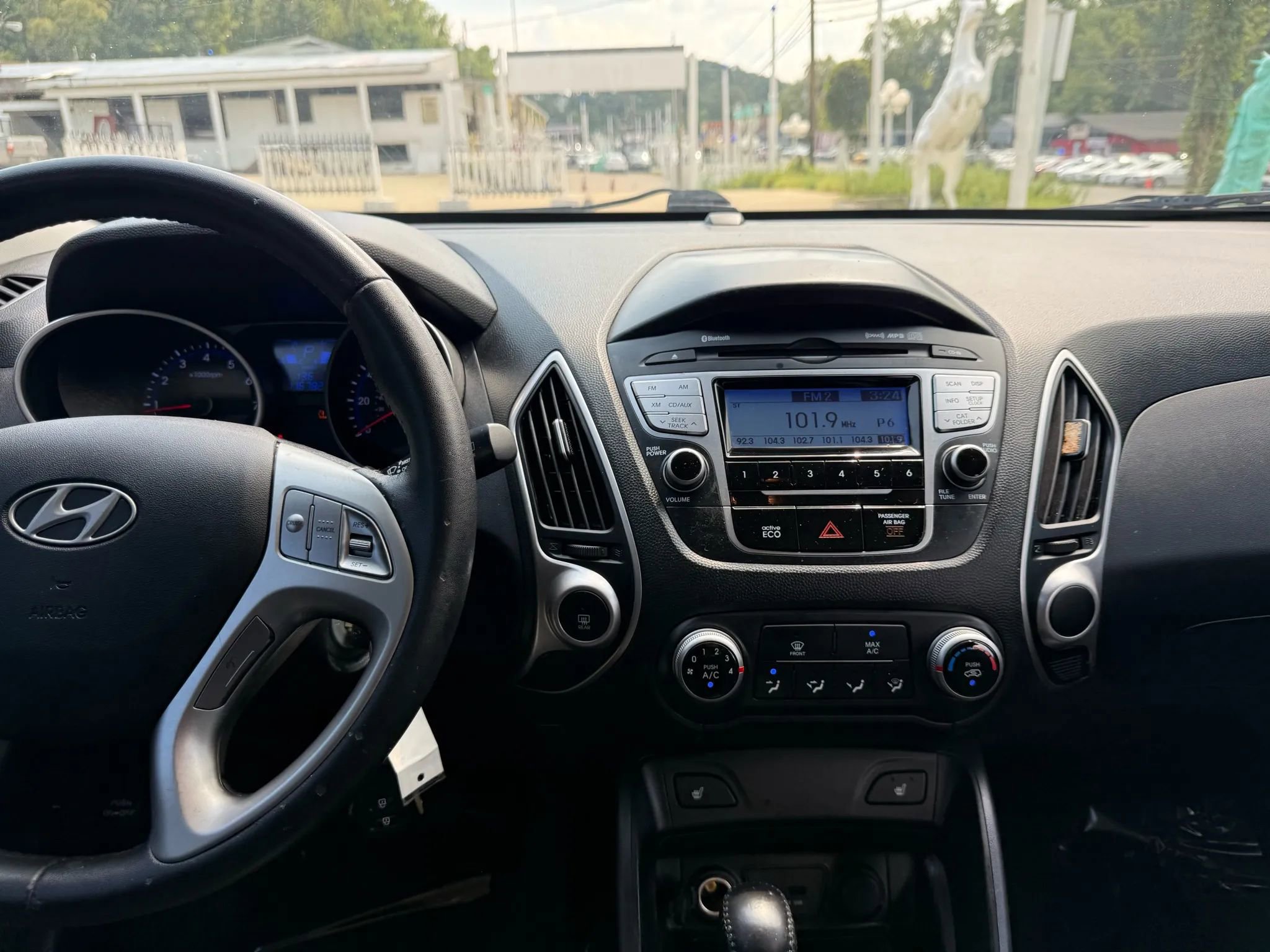 Used 2013 Hyundai Tucson GLS image 30