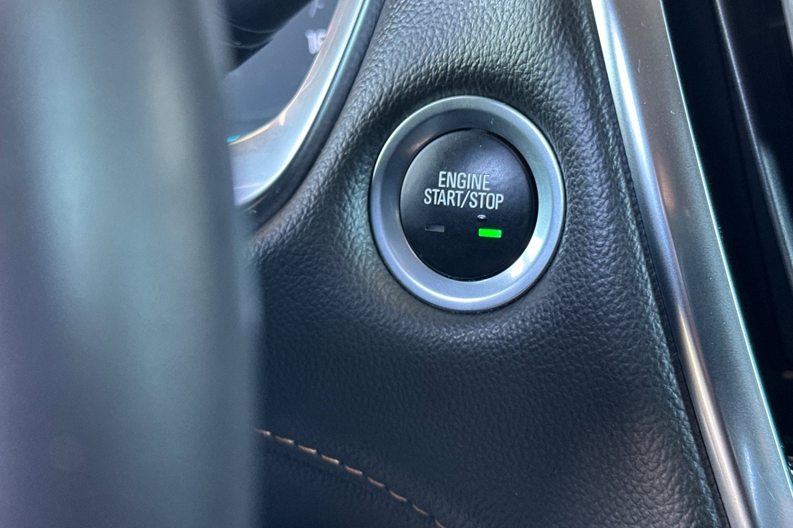 Used 2018 Chevrolet Traverse LT image 24