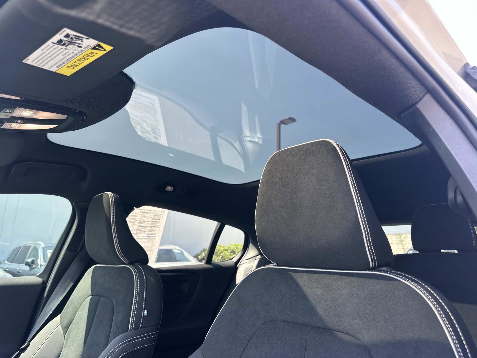 Certified 2023 Volvo C40 P8 Recharge Ultimate w/ Protection Package Premier image 35