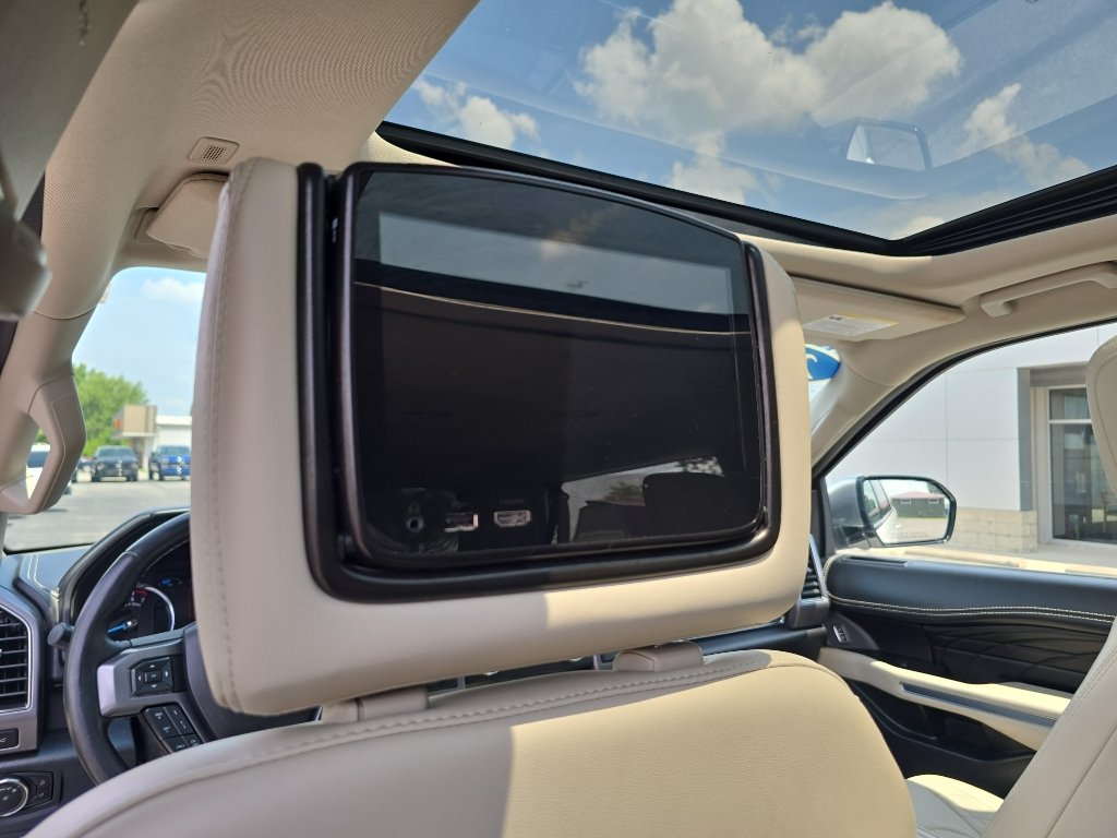 Used 2021 Ford Expedition Max Platinum AWD/4WD image 19