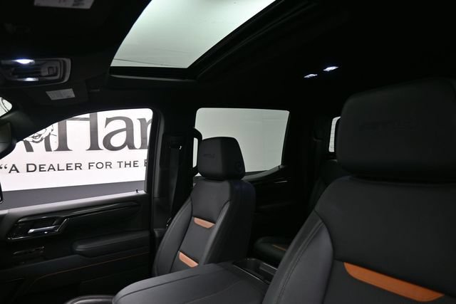 Used 2025 GMC Sierra 1500 AT4 w/ AT4 Premium Package AWD/4WD image 17