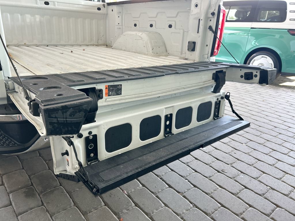 Used 2024 GMC Sierra 1500 SLT image 44