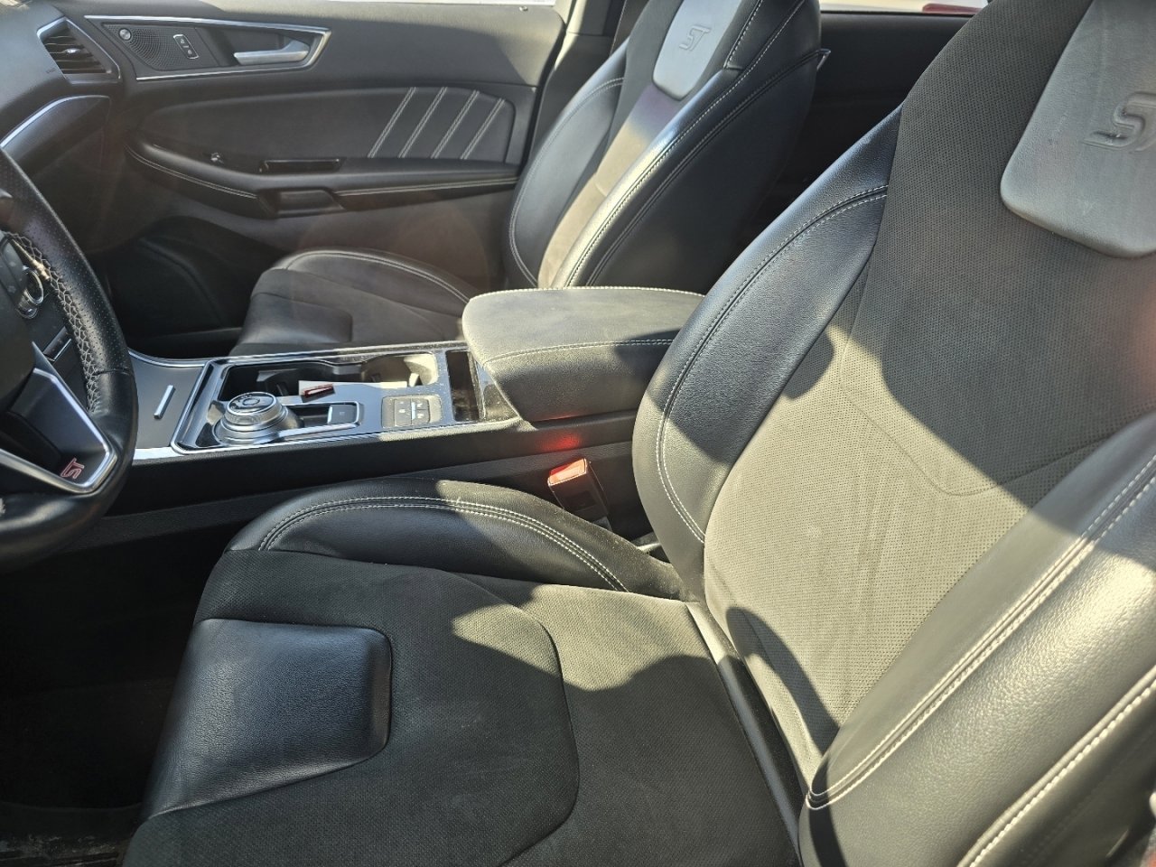 Used 2020 Ford Edge ST w/ Equipment Group 401A AWD/4WD image 22