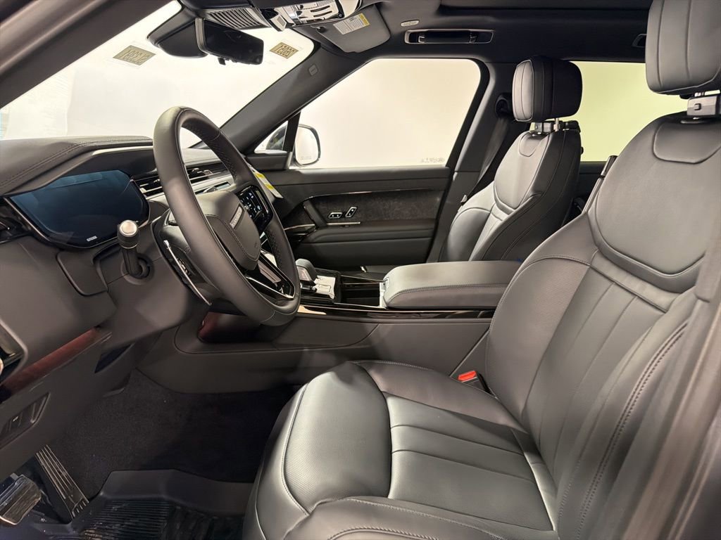 New 2026 Land Rover Range Rover Sport Dynamic SE AWD/4WD image 11
