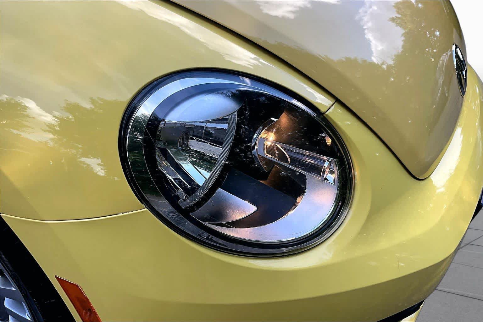 Used 2014 Volkswagen Beetle 2.5 FWD image 25