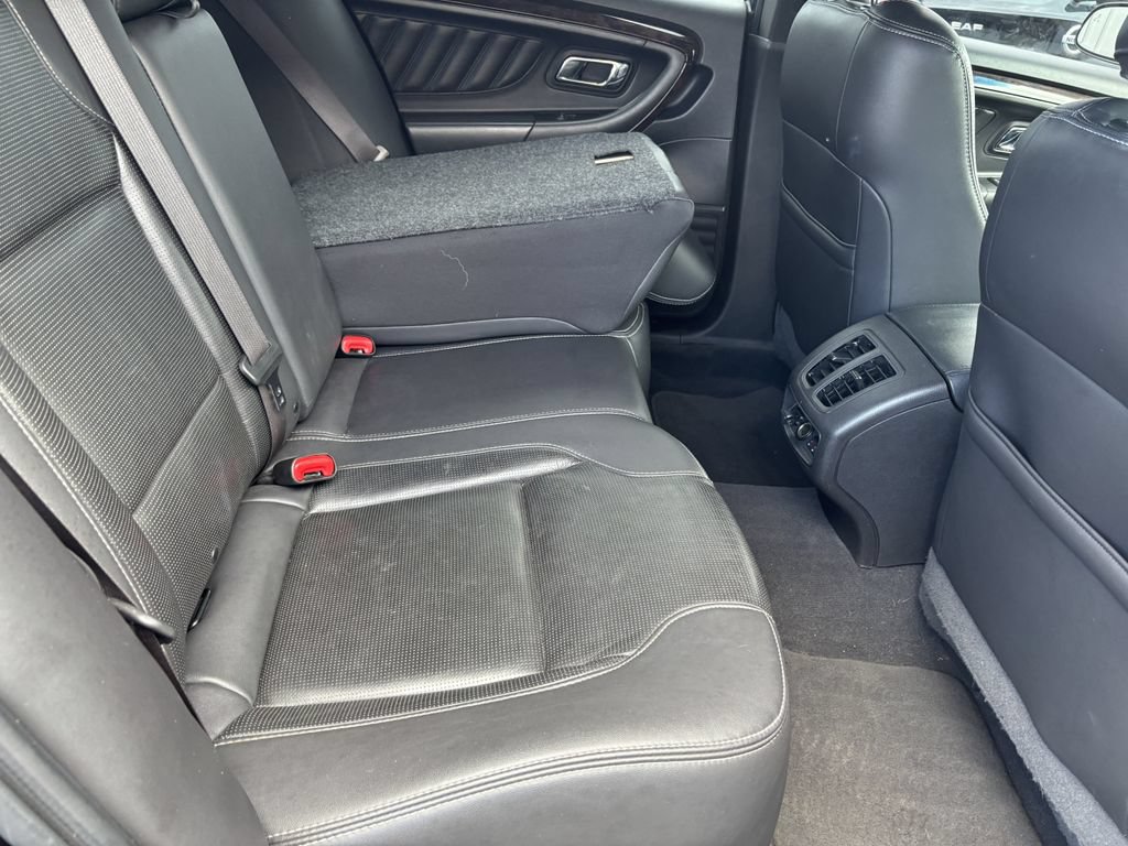 Used 2019 Ford Taurus Limited AWD/4WD image 28