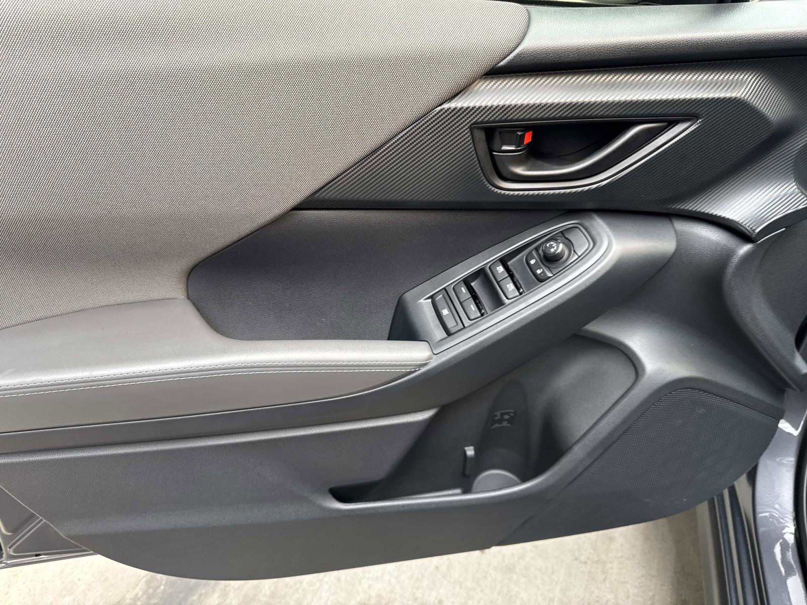 Used 2025 Subaru Crosstrek 2.0i Premium image 15