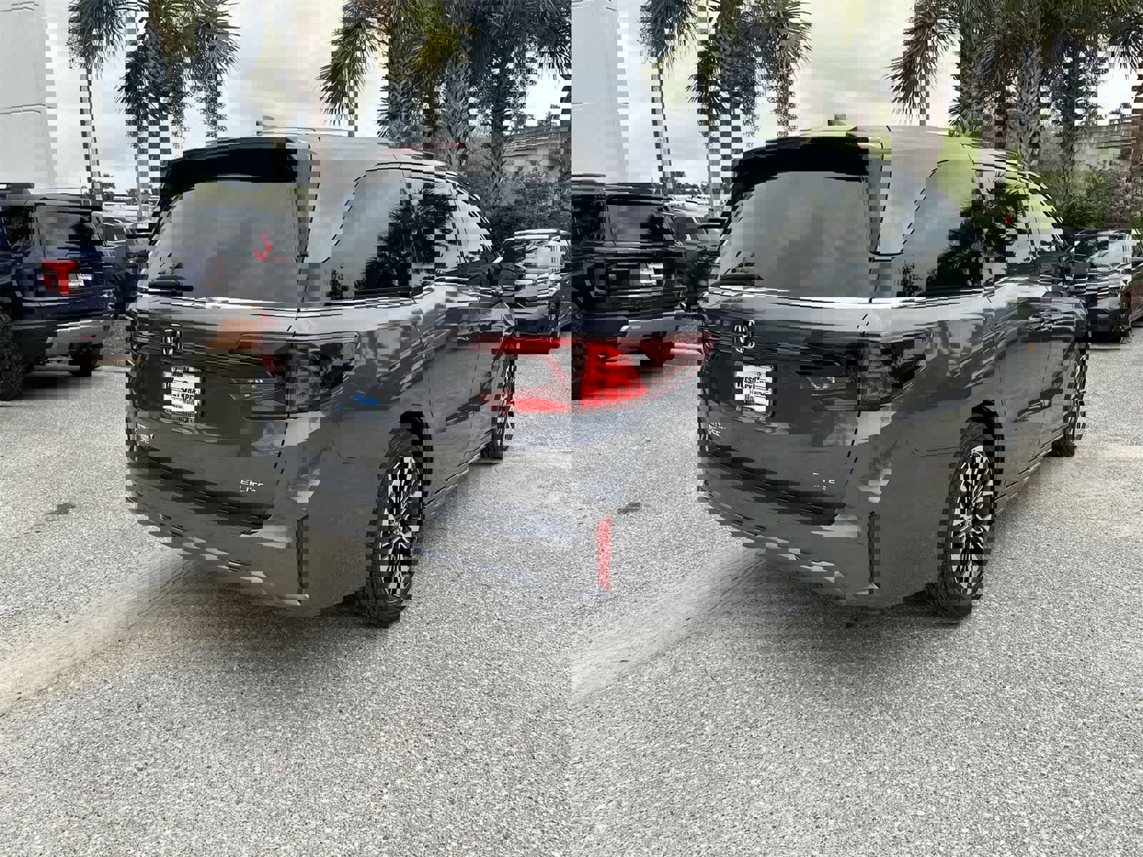 New 2026 Honda Odyssey Elite image 6