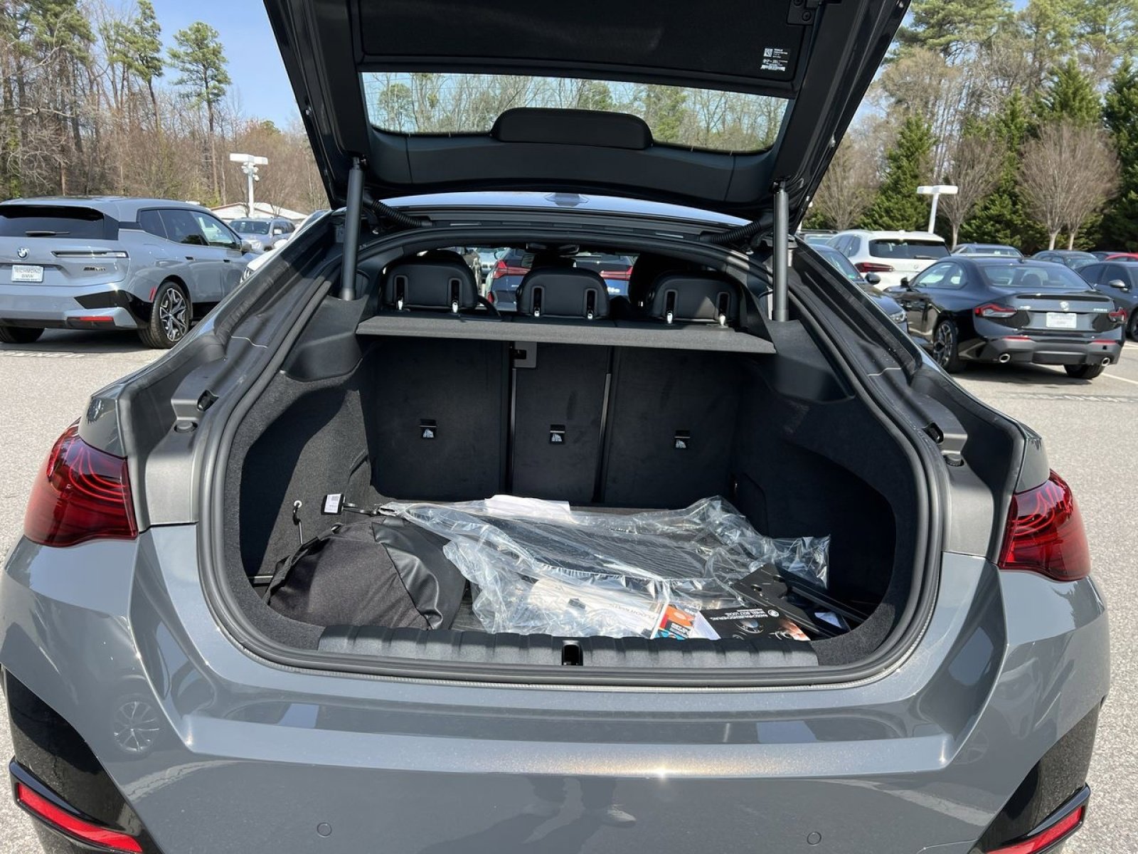 New 2026 BMW i4 xDrive40i w/ M Sport Package AWD/4WD image 24