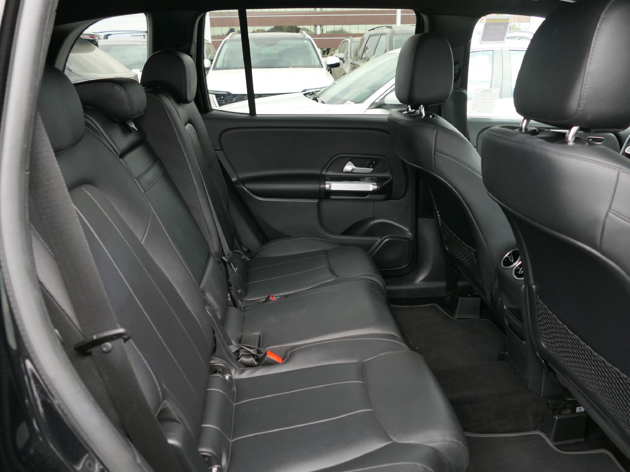 Used 2023 Mercedes-Benz GLB 250 4MATIC image 22