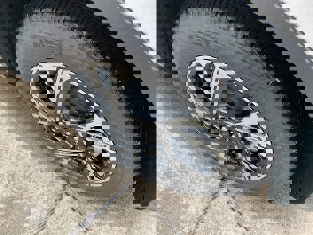 New 2026 Lincoln Nautilus Premier w/ Equipment Group 102A image 17