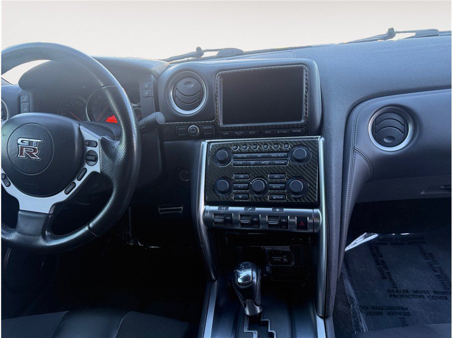 Used 2009 Nissan GT-R Premium AWD/4WD image 11