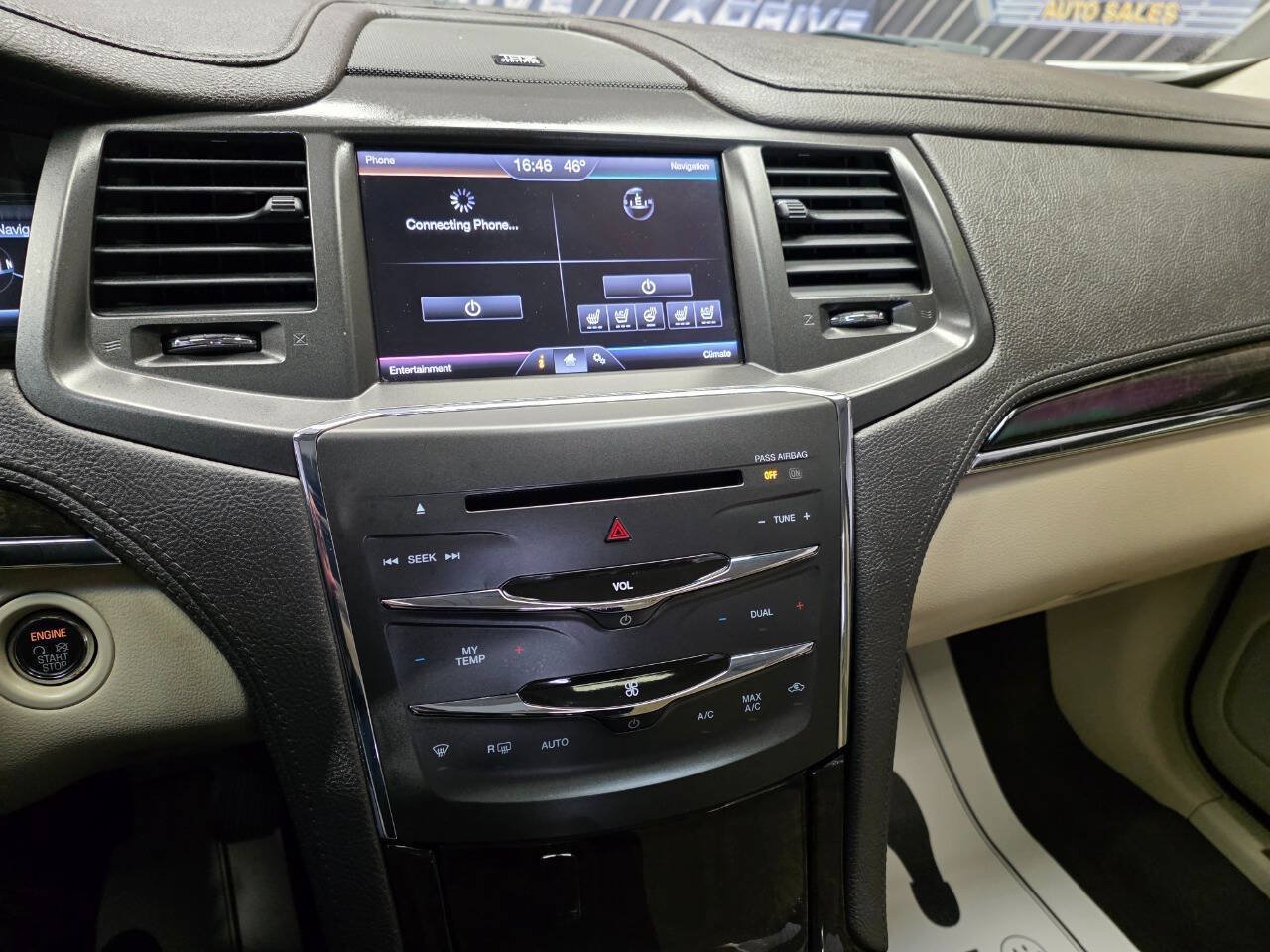 Used 2014 Lincoln MKS AWD w/ Equipment Group 201A image 23