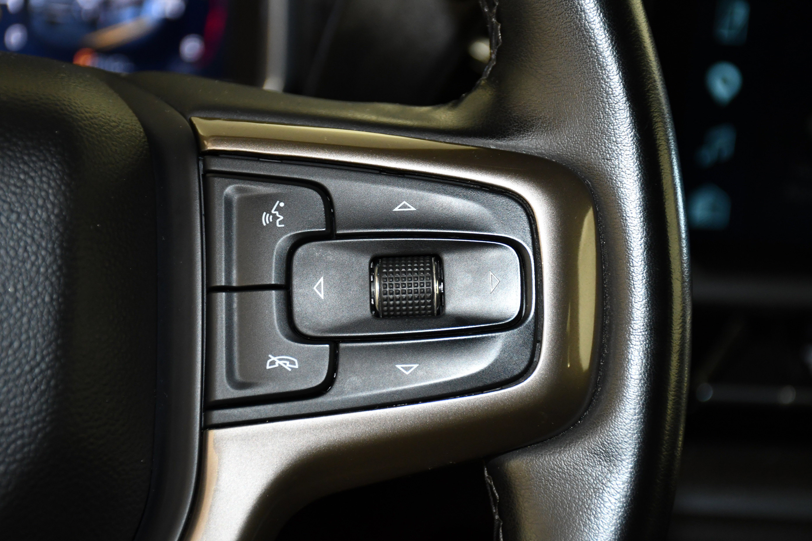 Used 2024 Chevrolet Silverado 3500 High Country w/ High Country Premium Package AWD/4WD image 24