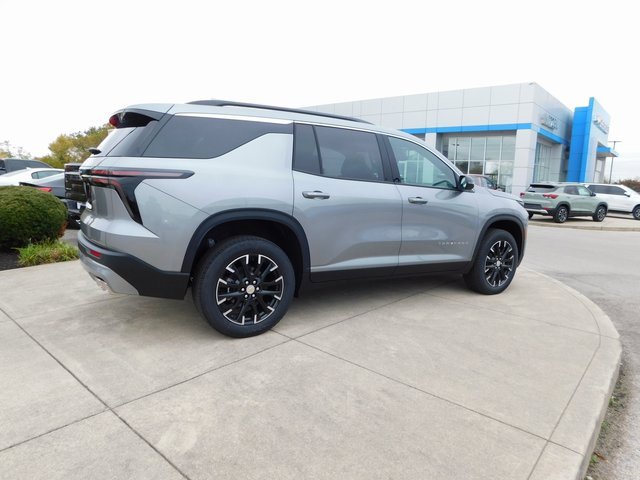 New 2026 Chevrolet Traverse LT w/ Sun and Wheel Package image 3