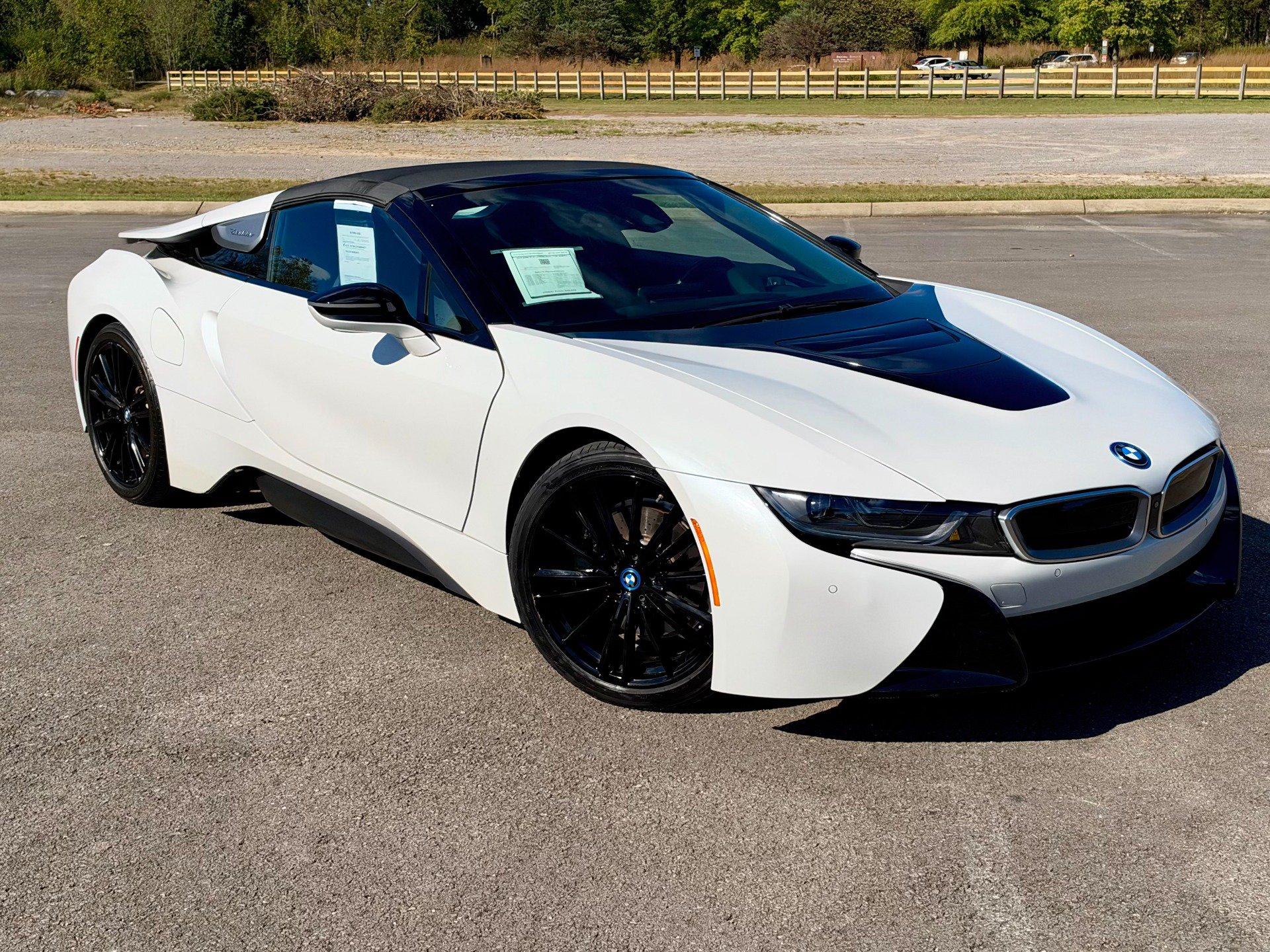 Used 2019 BMW i8 Roadster AWD/4WD image 1